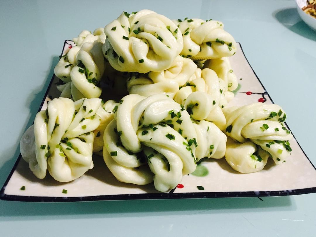 葱油花卷 Steamed Roll