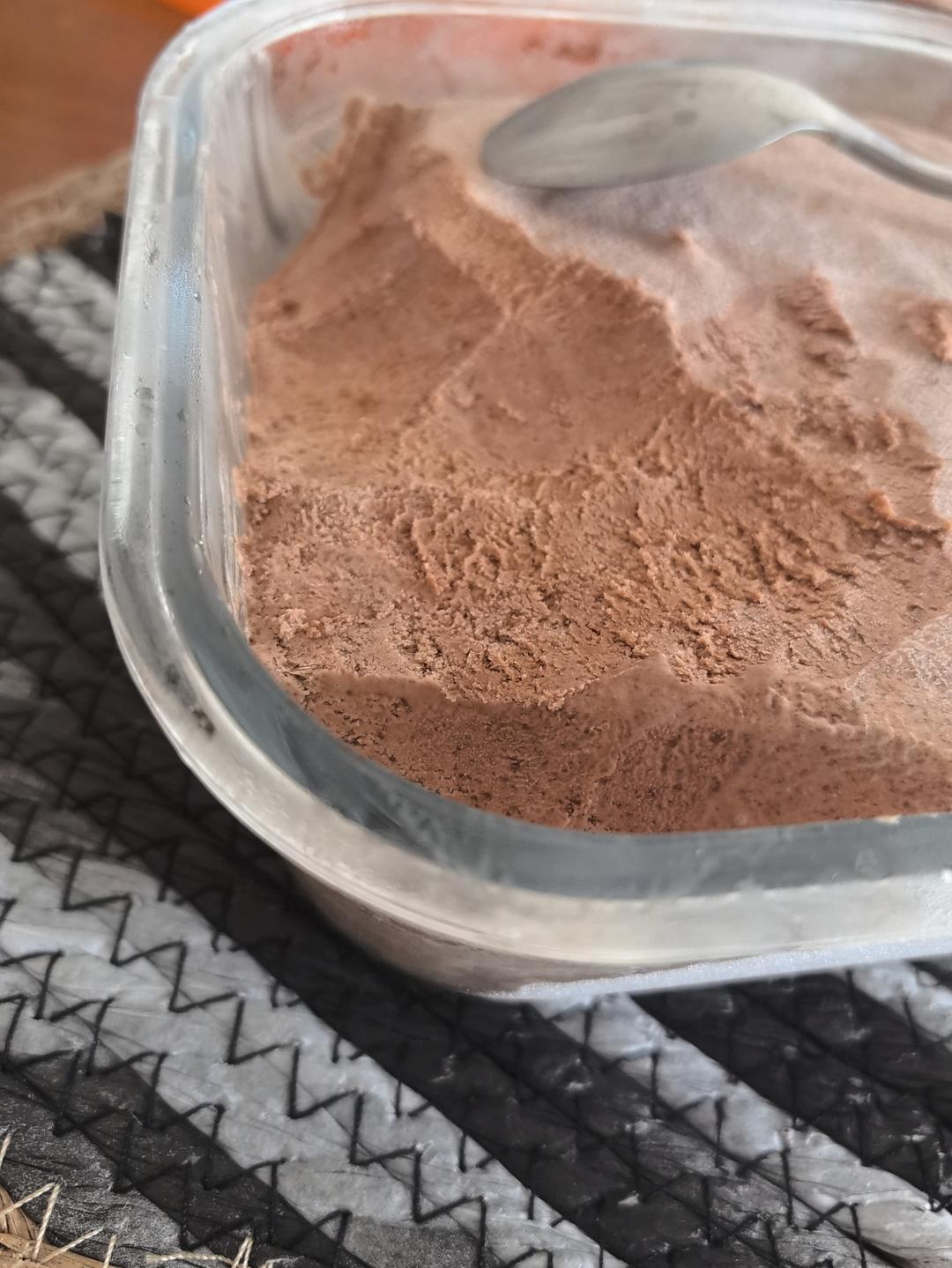 巧克力冰淇淋 Schokoladeneis