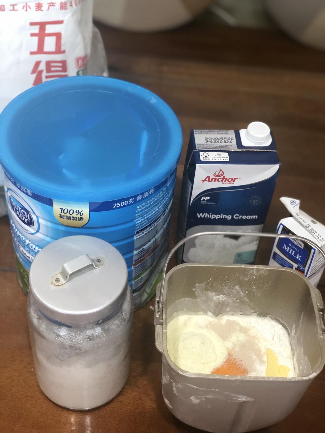 纯奶手撕吐司的做法 步骤1