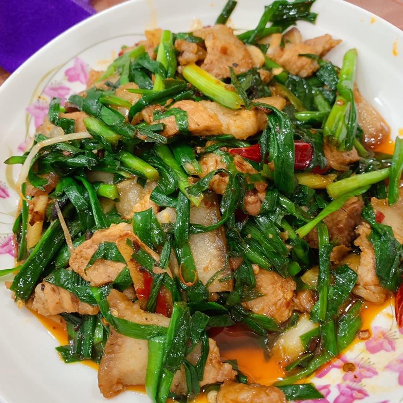 年夜饭必做-蒜苗回锅肉