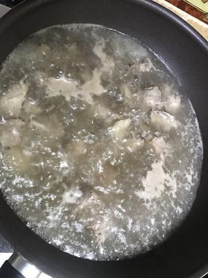 木棉花龙骨祛湿汤的做法 步骤7