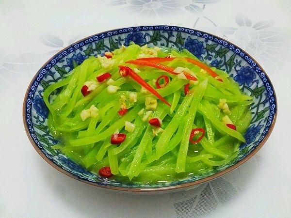 凉拌莴笋丝的做法