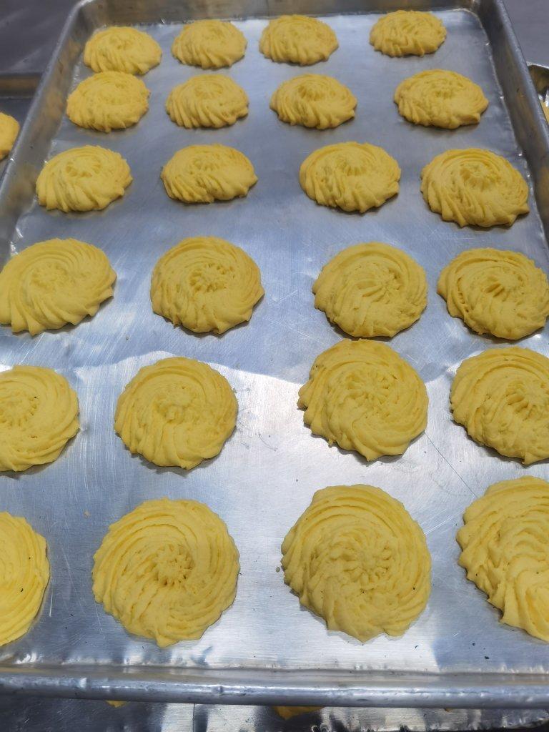 从来没吃过这么酥的曲奇，做法超级简单哦！