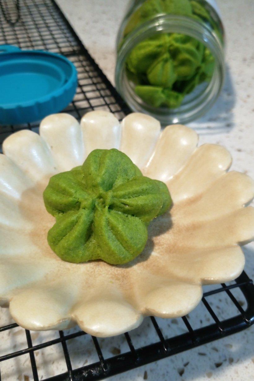 抹茶樱花曲奇——淡淡的抹茶清香