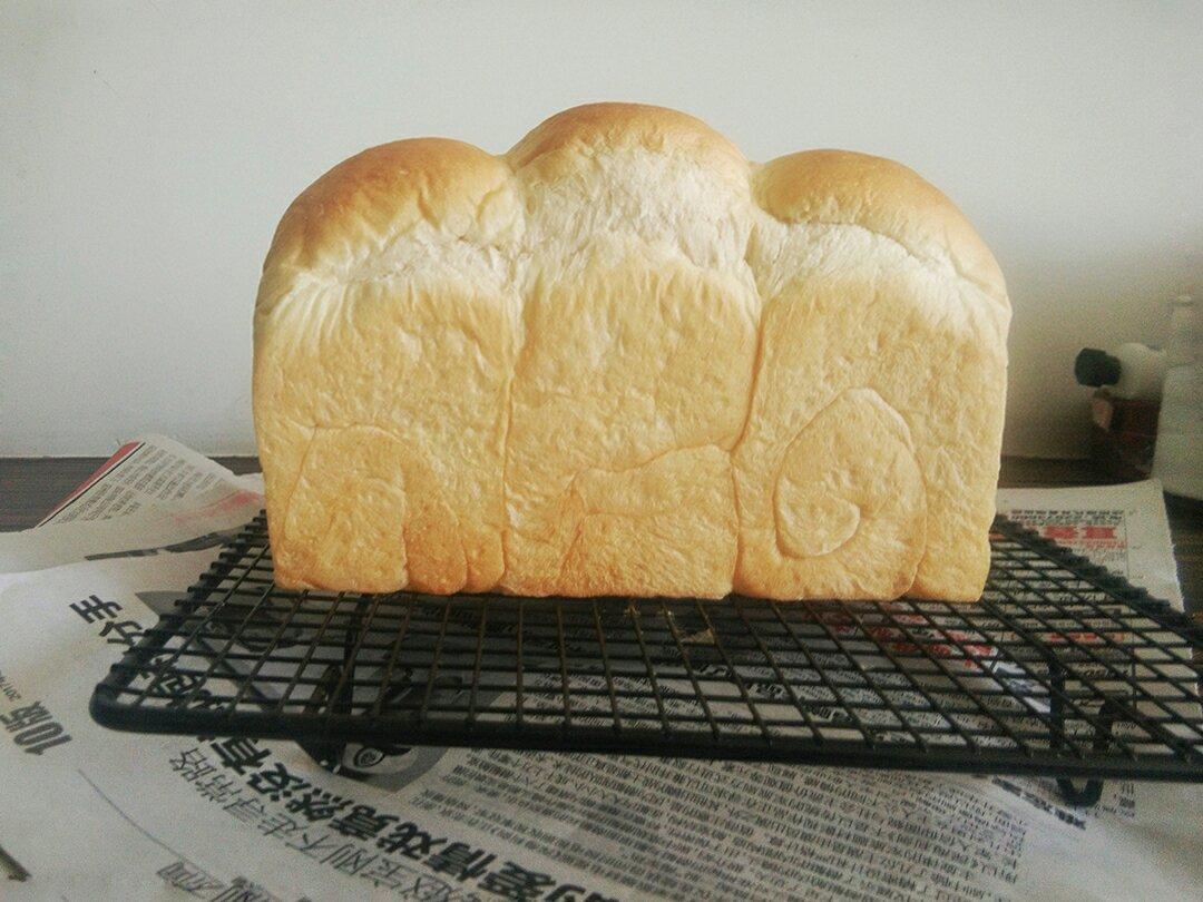 牛奶鸡蛋吐司