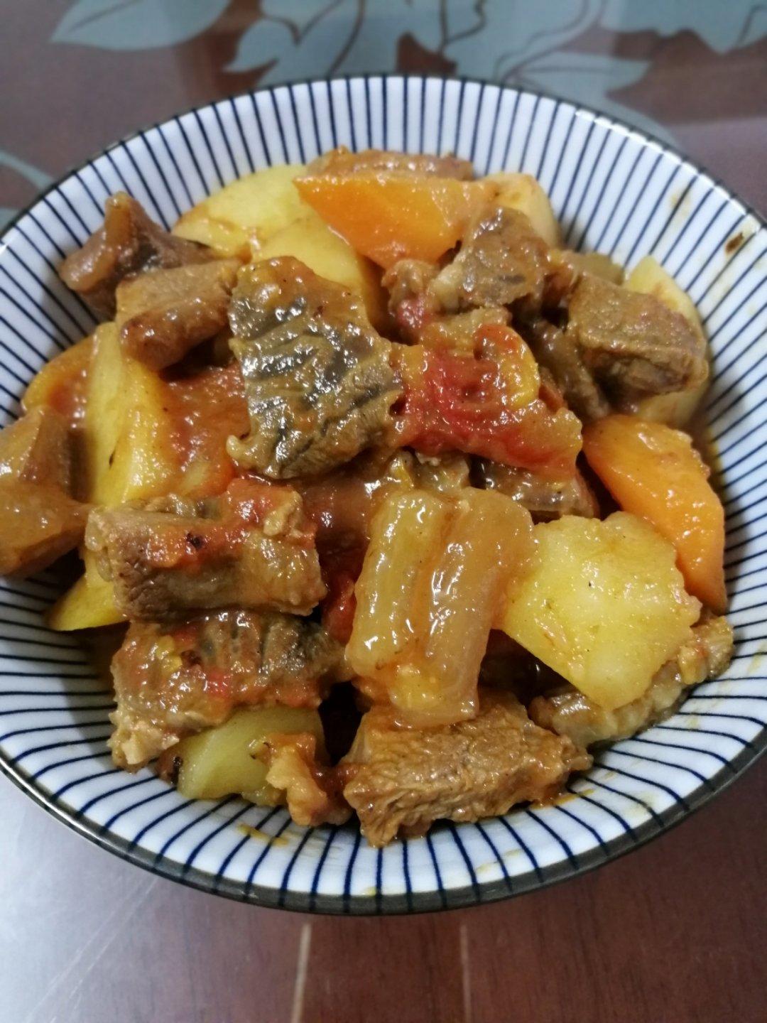 番茄土豆炖牛腩