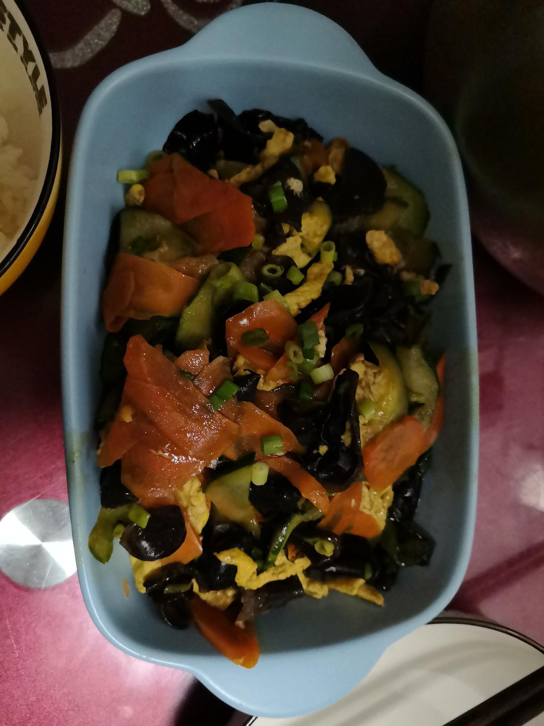 适合小朋友口味的简易版木须肉，新手烹饪必学家常菜，一盘5种食材，鲜香下饭