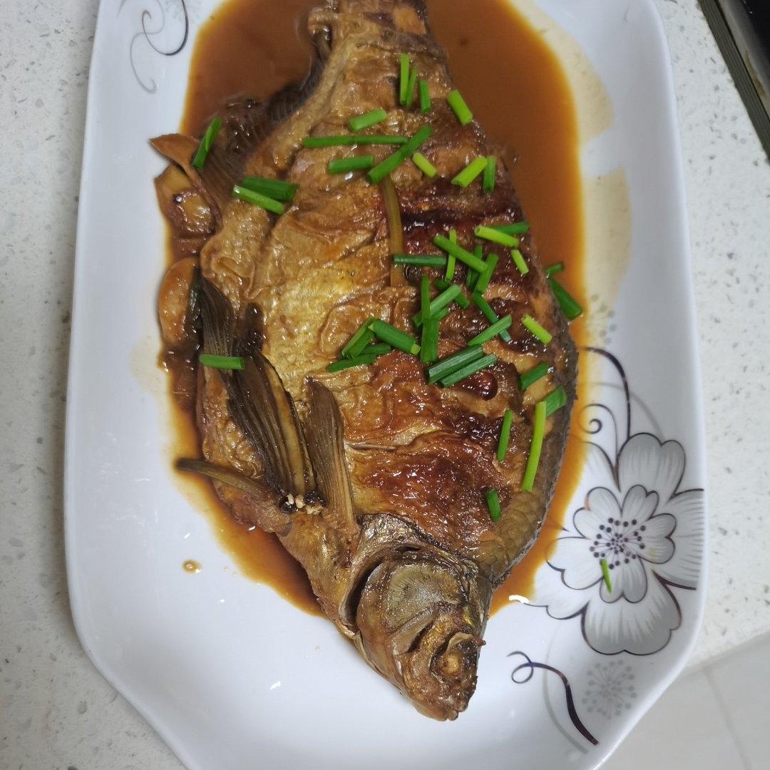 家常红烧鱼