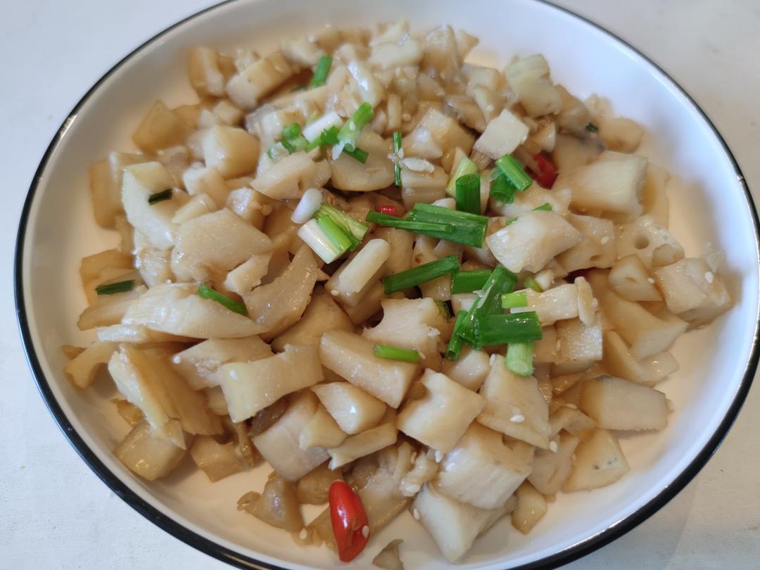 家常快手菜小炒藕丁真香