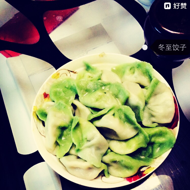 翡翠白玉白菜饺子详细版（附翡翠白玉白菜饺子包法，翡翠白玉饺子皮两种制法，面包机和面，翡翠白玉烧卖，各种馅料搭配）