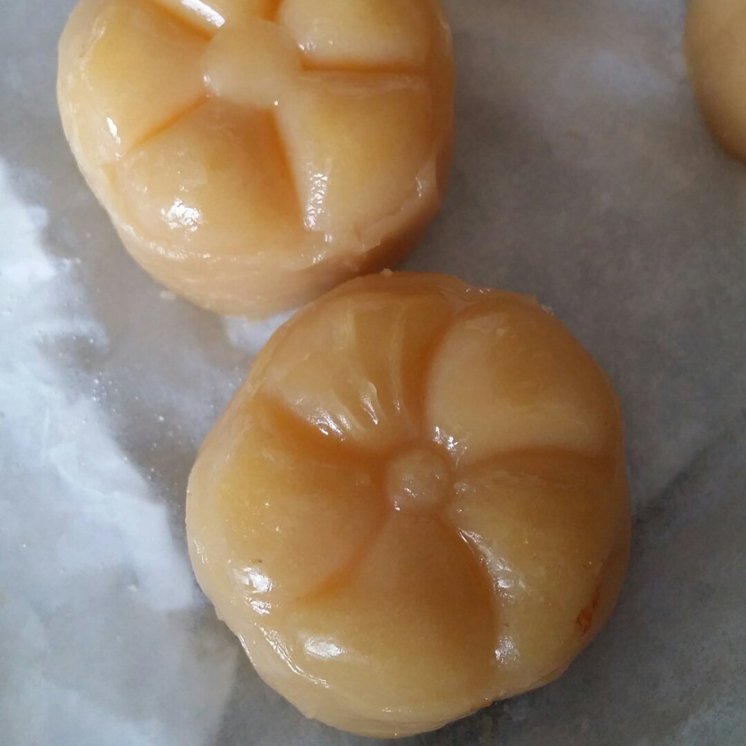 当下最流行的月饼----通透奶黄流心月饼配方、细节和理论