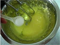 炼乳蛋黄沙拉酱的做法 步骤8
