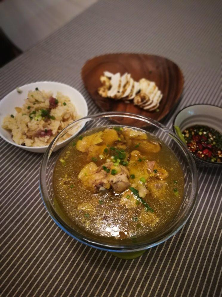 松茸腊肠焖饭