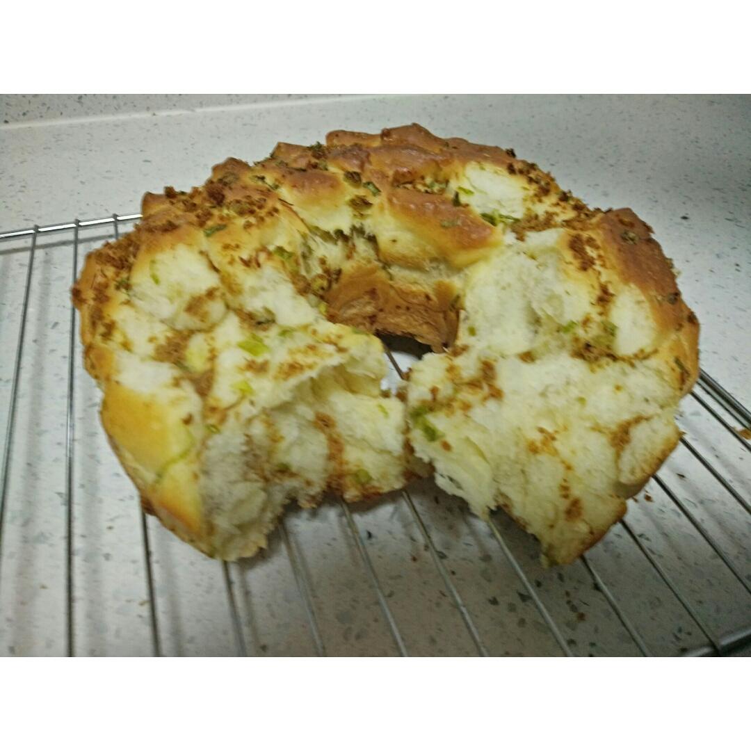 香葱肉松手撕面包