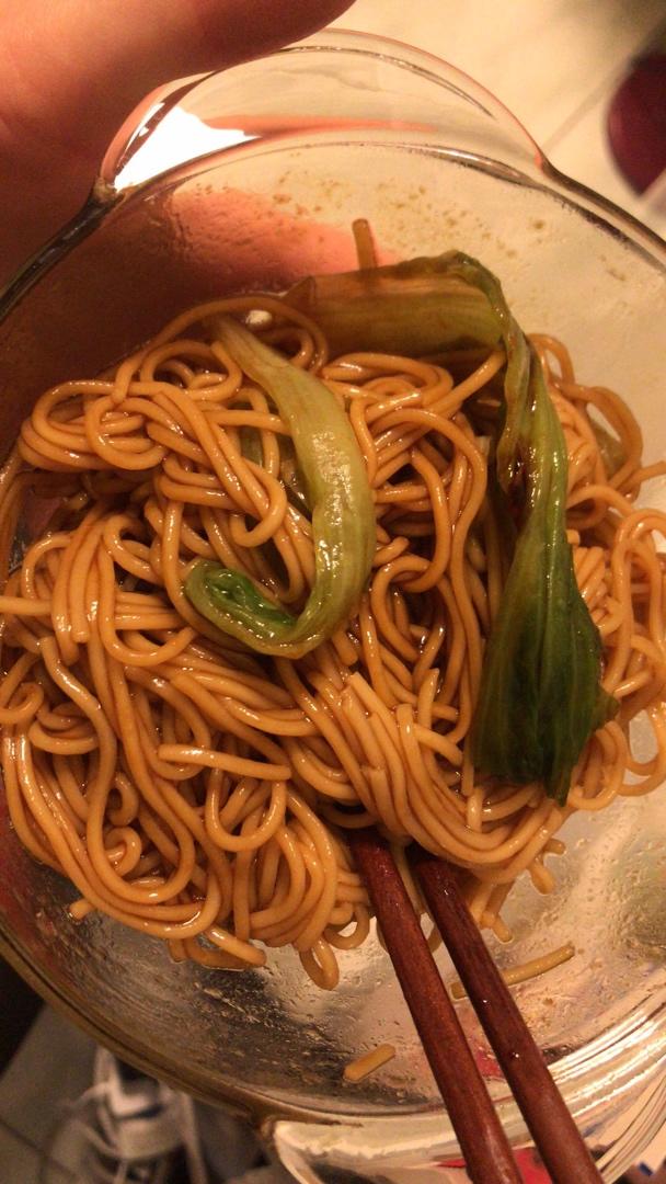 10分钟搞定的一碗葱油拌面