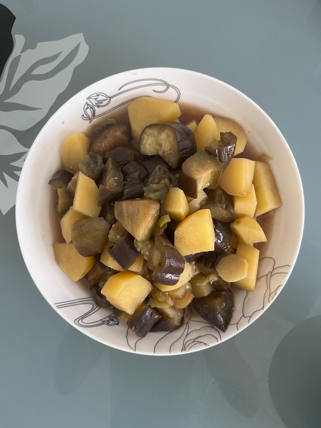 上班族的快手简单晚餐——土豆炖茄子