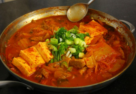 韩式辣白菜锅 Kimchi stew