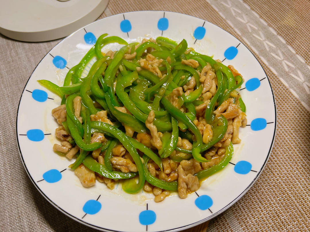 ‼️好吃到舔盘的青椒肉丝盖浇饭