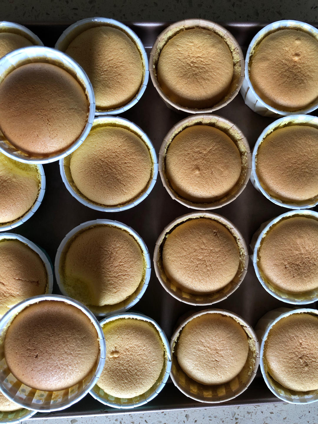 不塌陷不开裂不缩腰杯子蛋糕分享