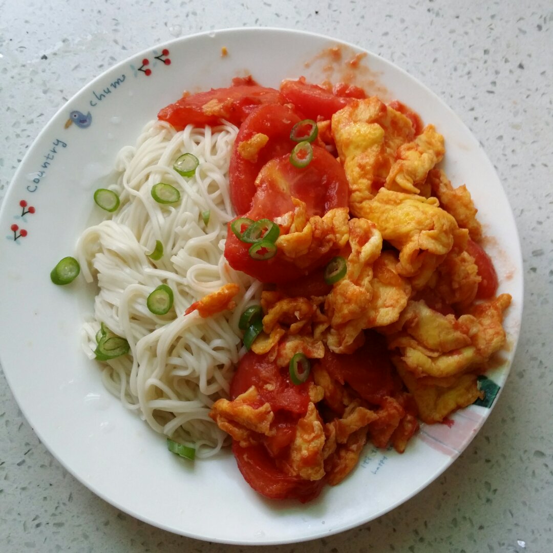 西红柿火腿鸡蛋面