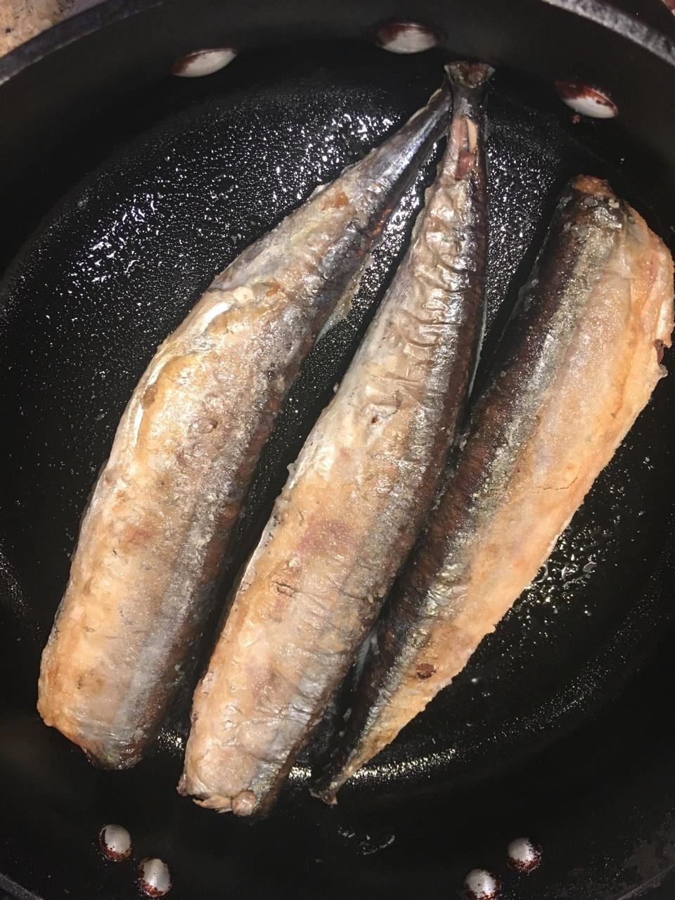 香煎秋刀鱼