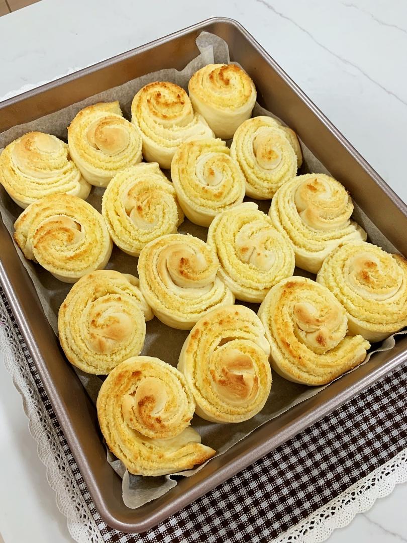 千层椰蓉小面包