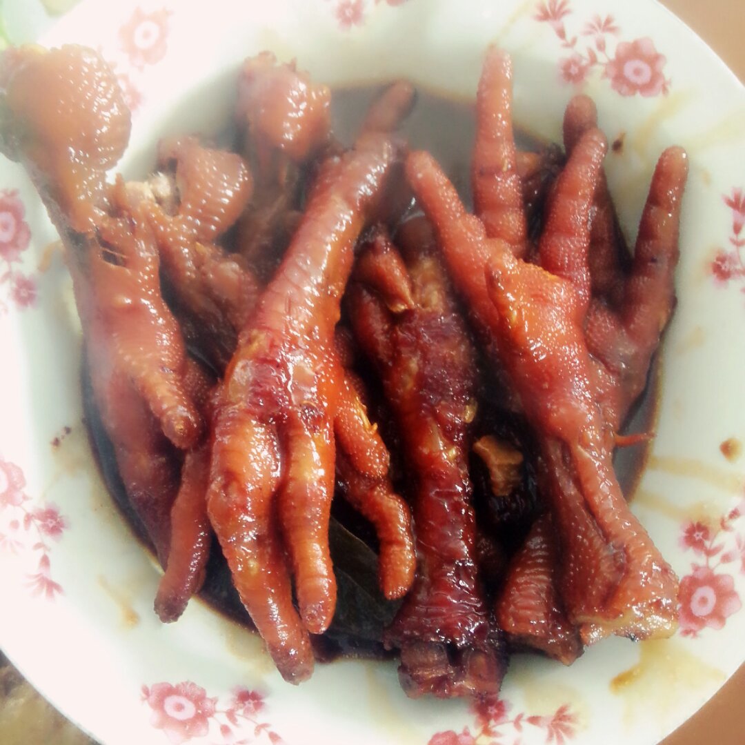 卤鸡脚