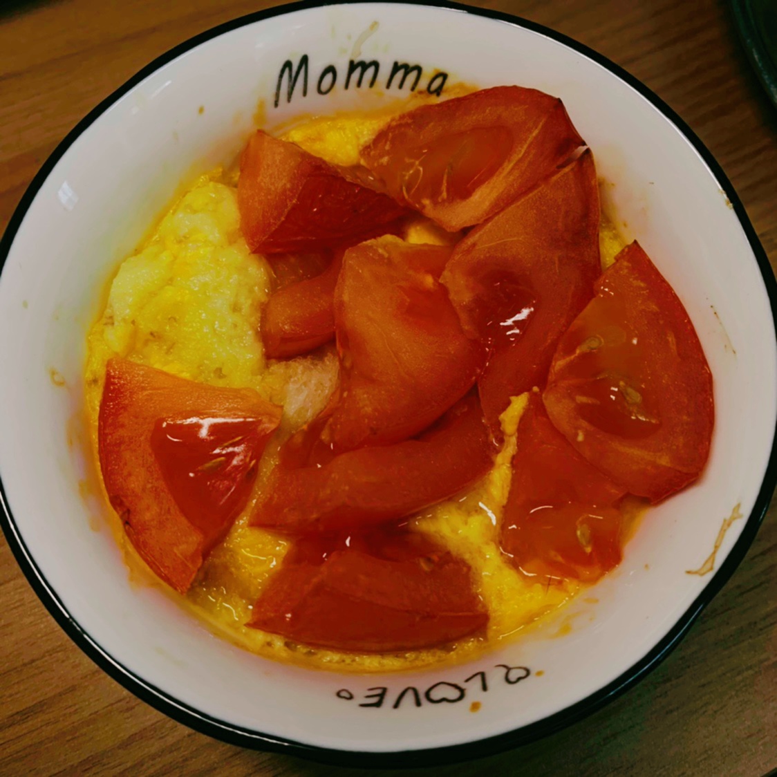 快手番茄鸡蛋吐司早餐杯
