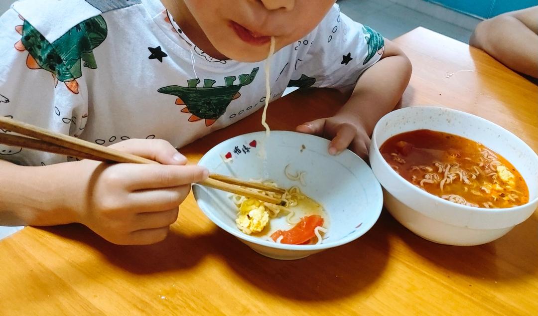 超好吃的🍅西红柿浓汤泡面