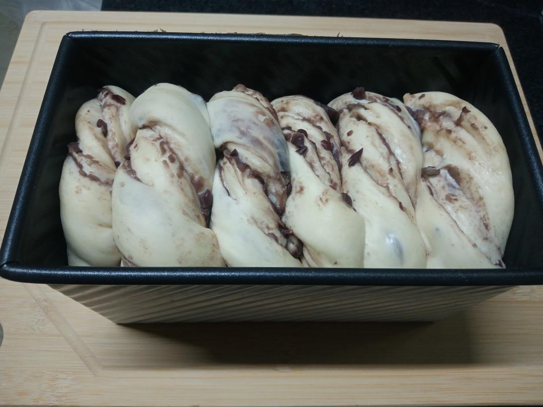 香香甜甜，软糯拉丝的红豆波兰种吐司！