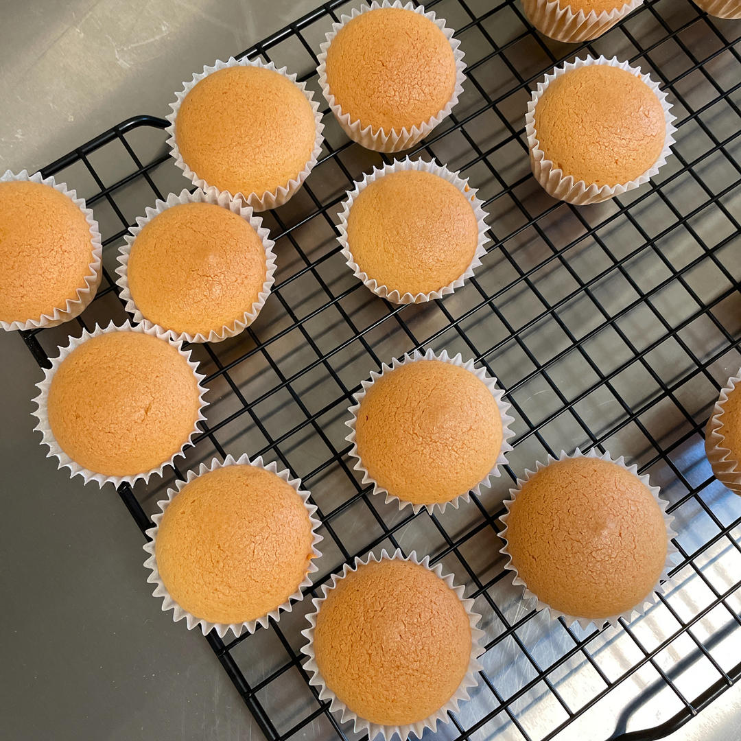 【视频食谱】一口一个小小鸡蛋糕