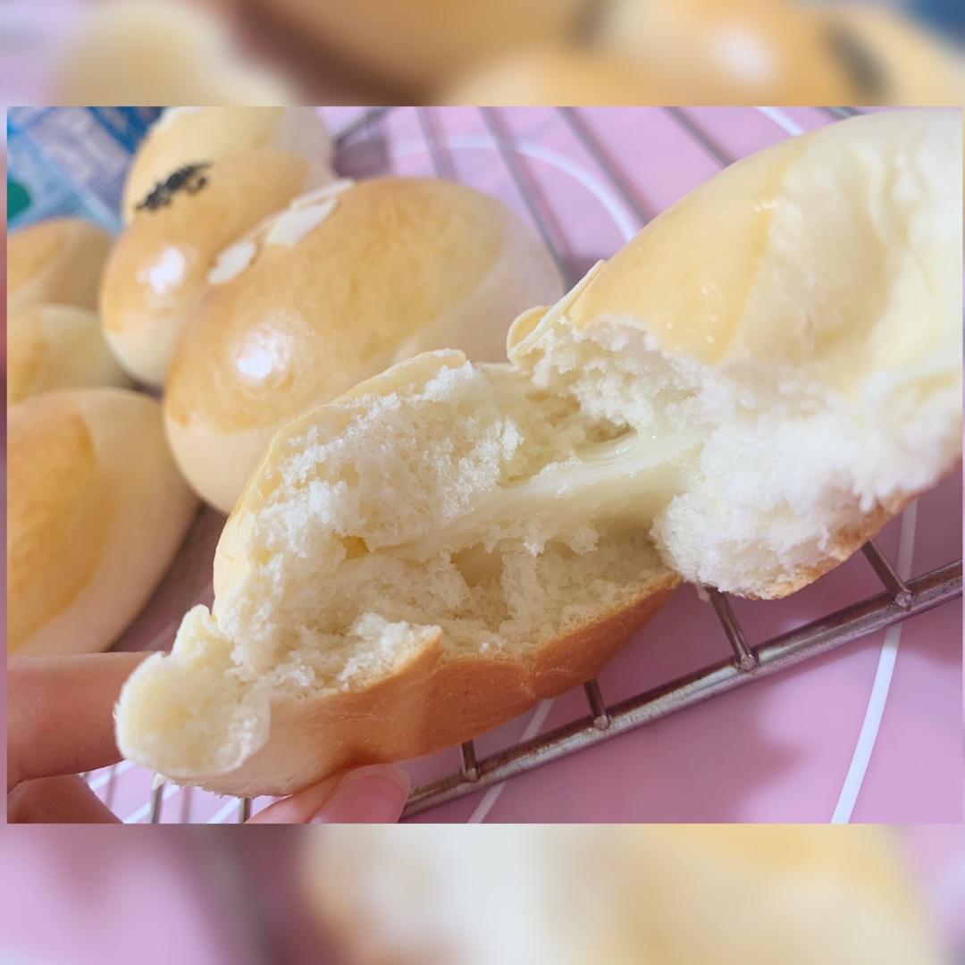温柔的“中种奶油红豆面包”