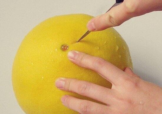 柚子皮洗洁精的做法