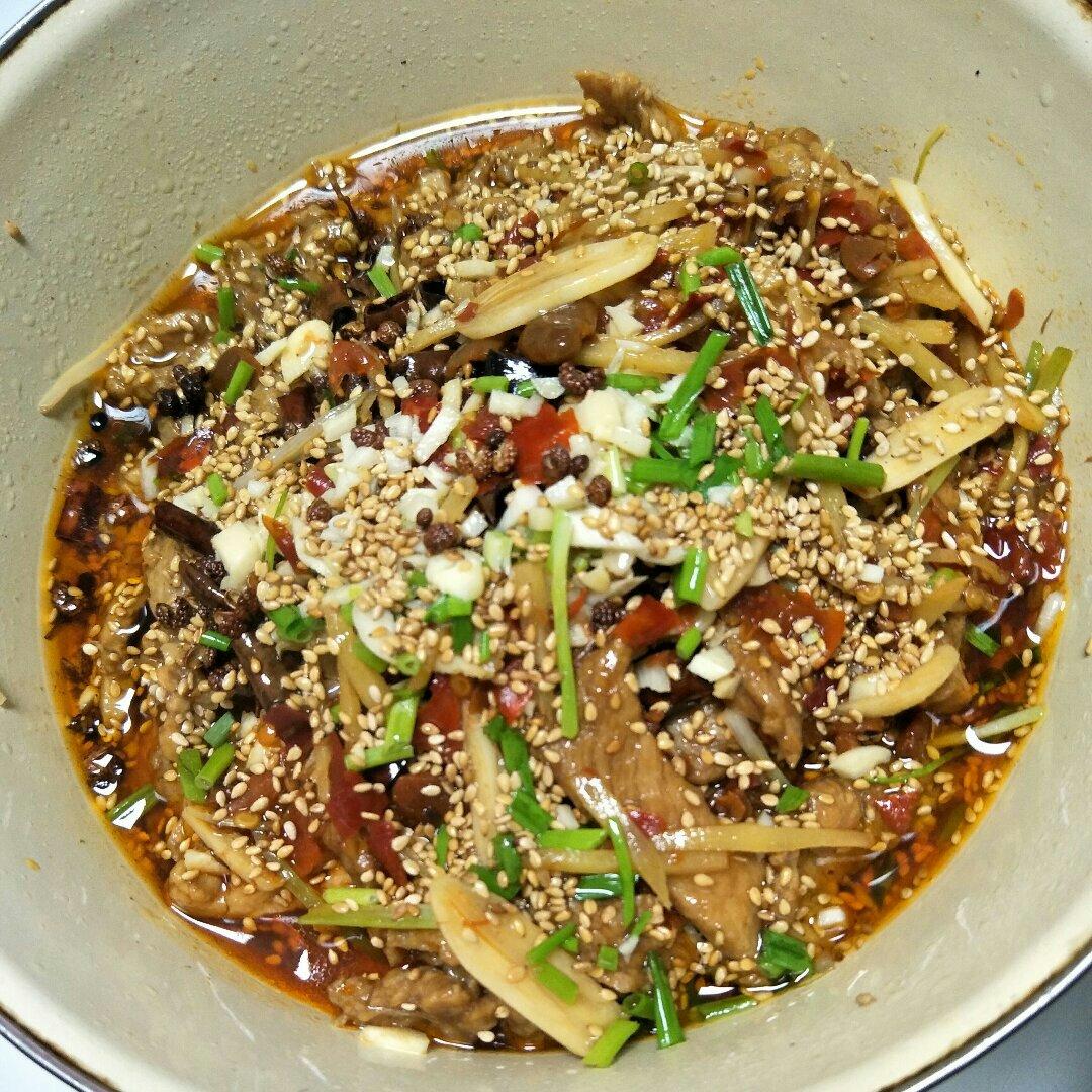 绝味川菜—水煮肉片๑