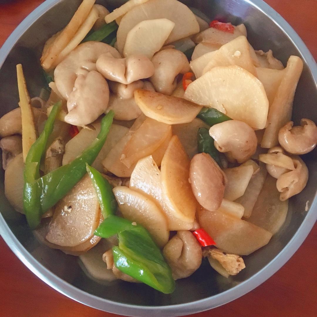白萝卜酸溜猪大肠（附详细图，肥肠清洗3遍即可干净）