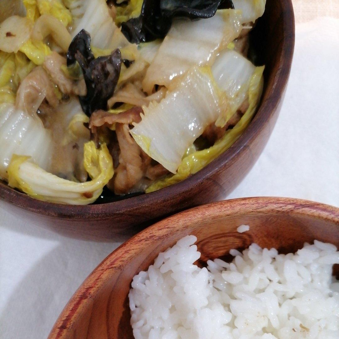 醋溜白菜+木耳