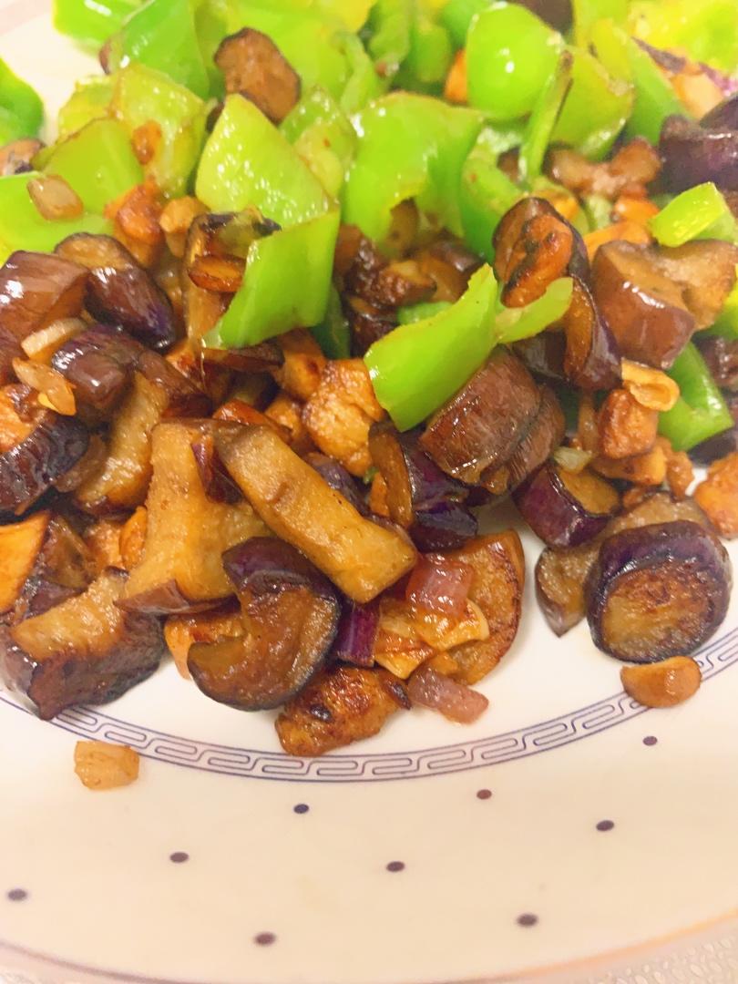 青椒茄子炸酱面