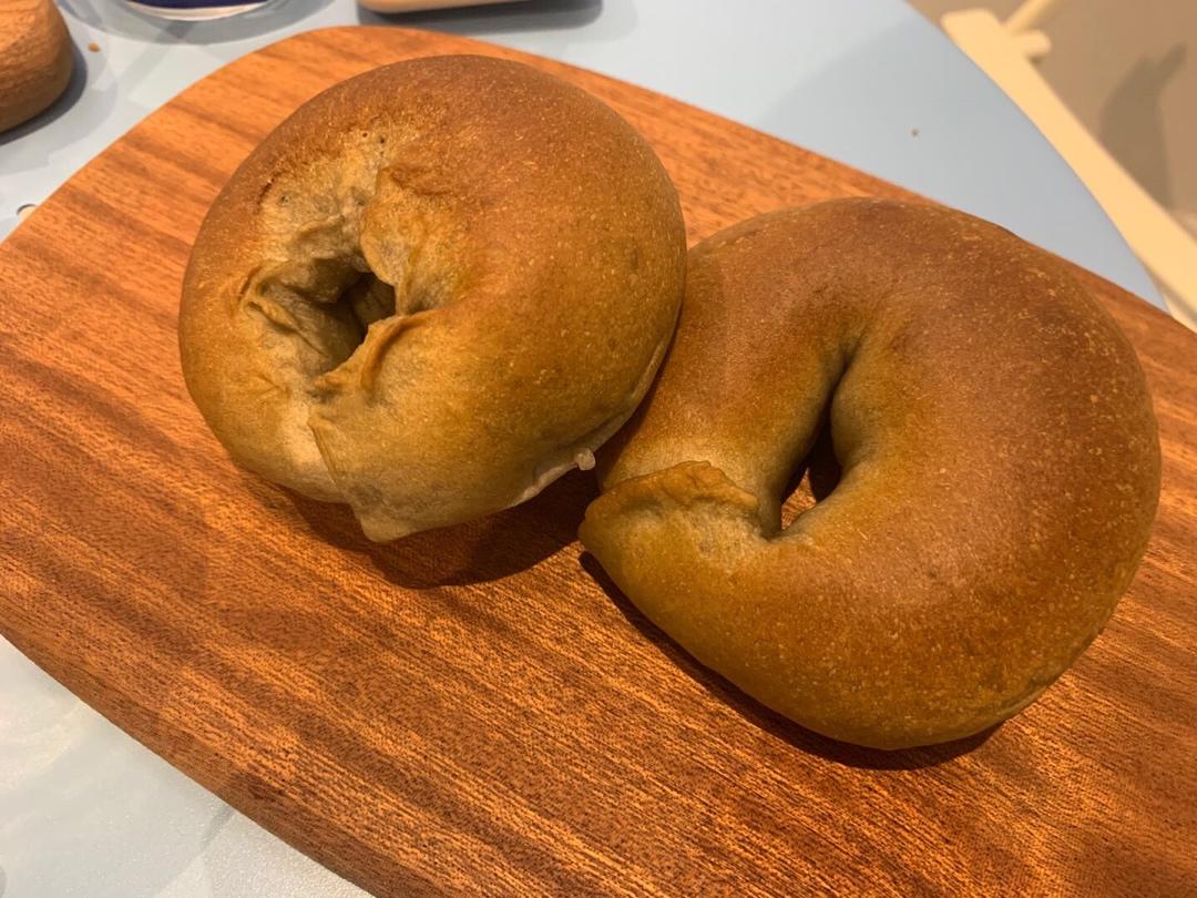 黑芝麻全麦贝果