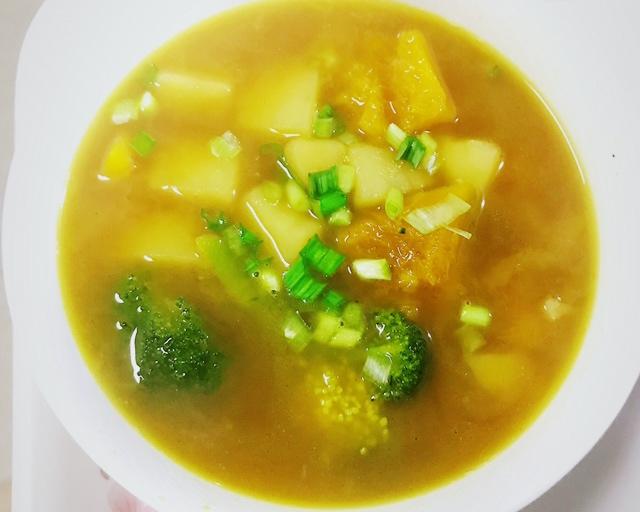 超级好吃低热量的南瓜土豆汤的做法