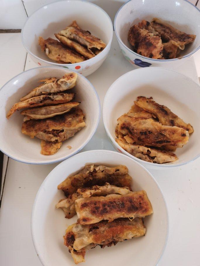快手锅贴饺