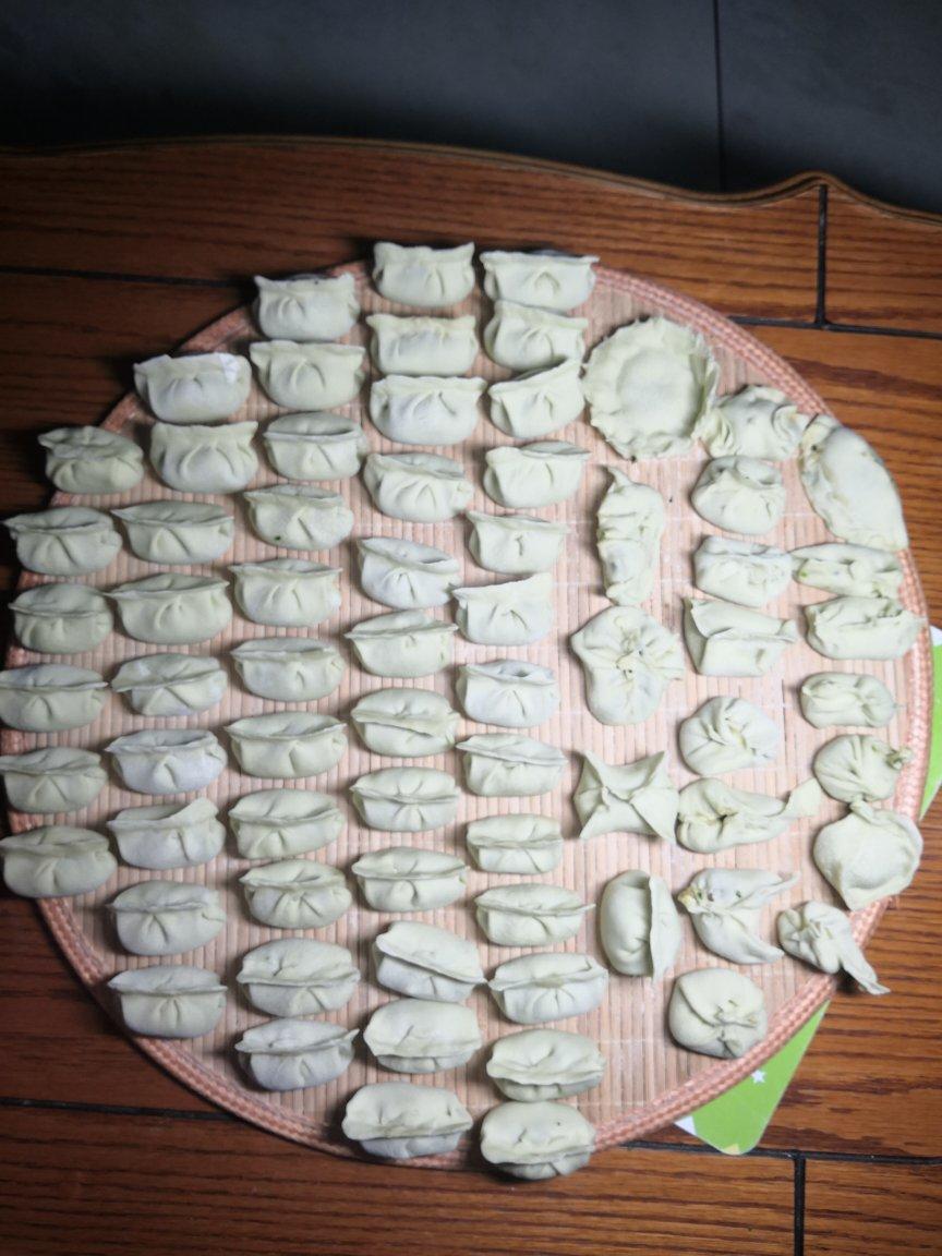 手工揉面三分钟，又韧又薄又好包的饺子皮