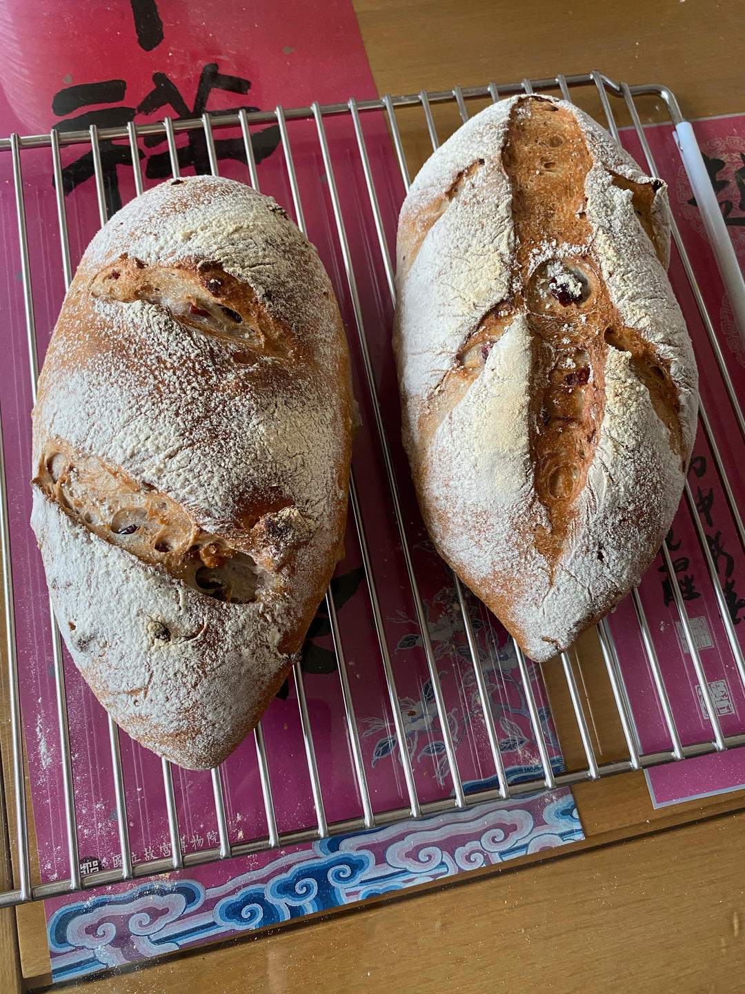 全麦蔓越莓核桃软欧包