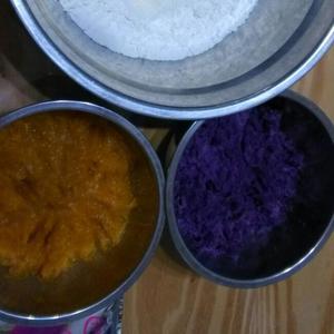 紫薯，南瓜双色花卷的做法 步骤1