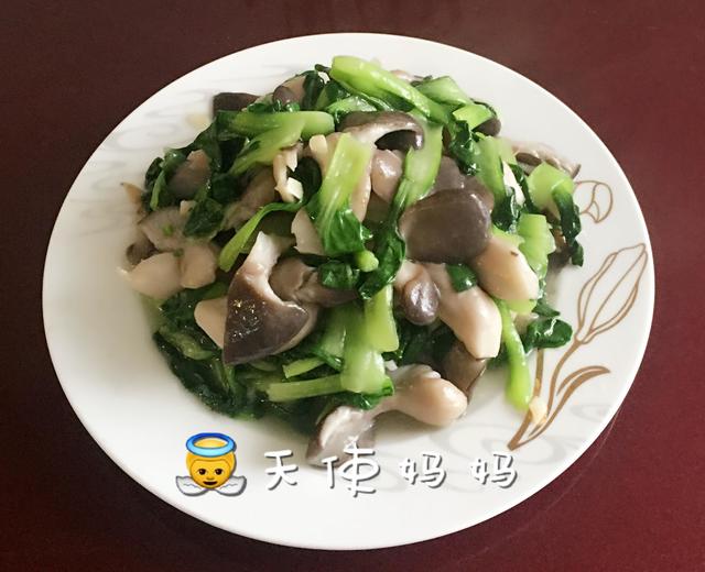 蘑菇炒油菜的做法