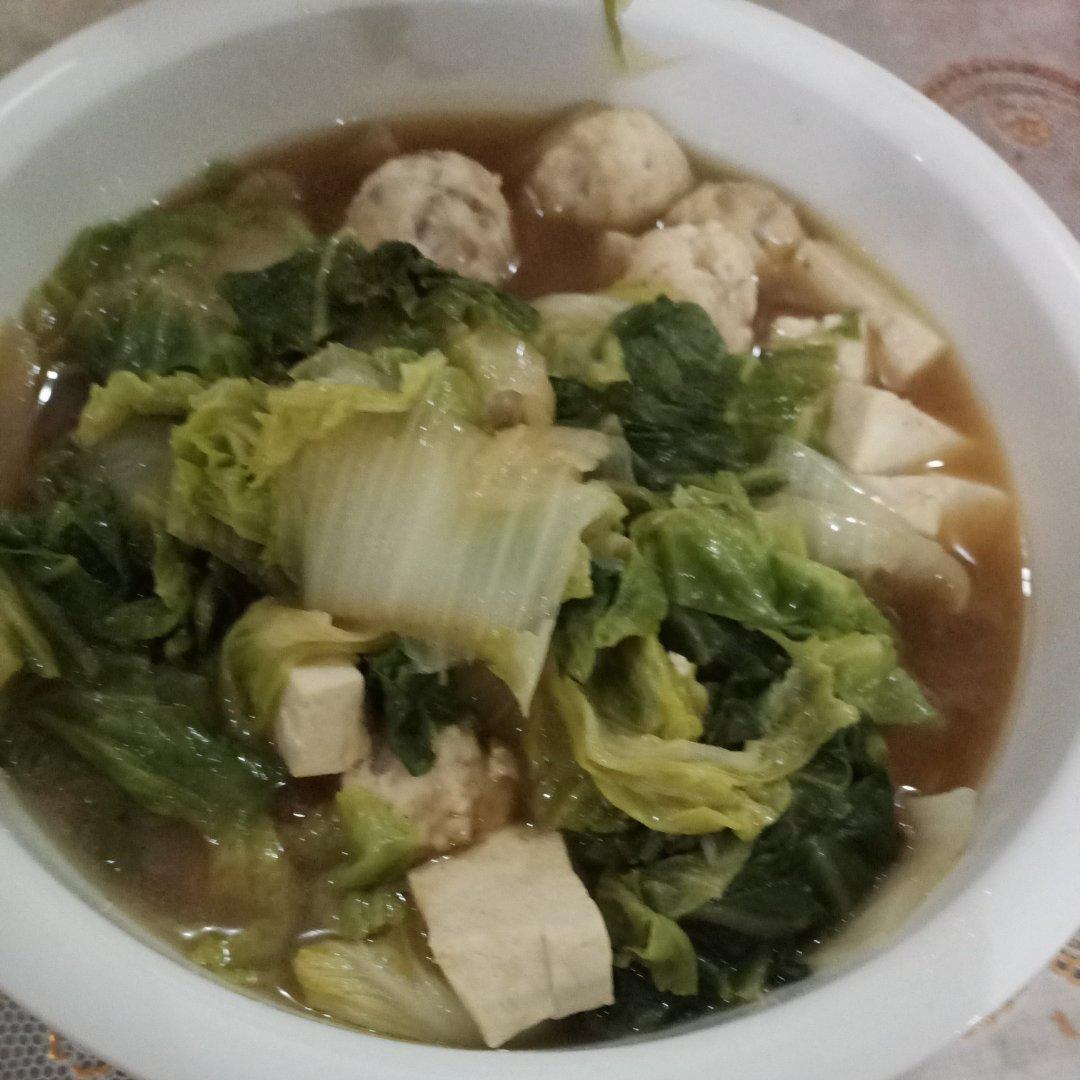 蔬菜鸡肉丸子