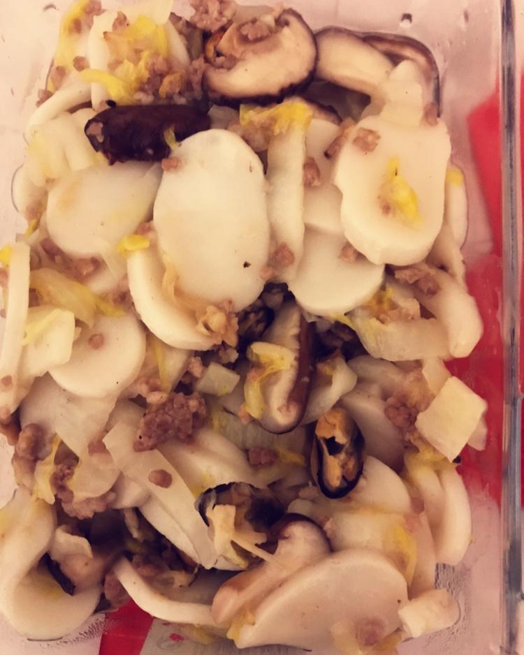 白菜肉丝炒年糕