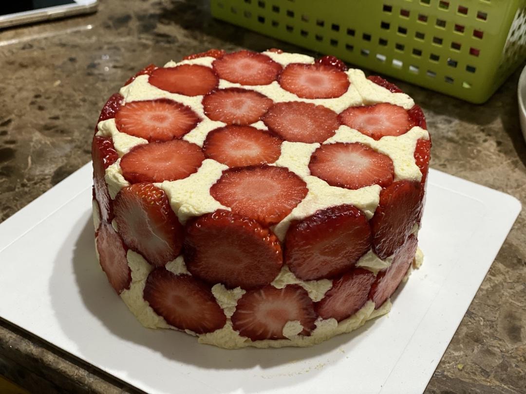 法式草莓蛋糕-简单好看的Fraisier
