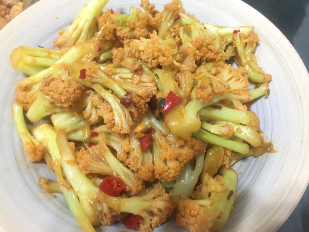 干锅菜花，好不好吃不知道，反正家人经常要我做