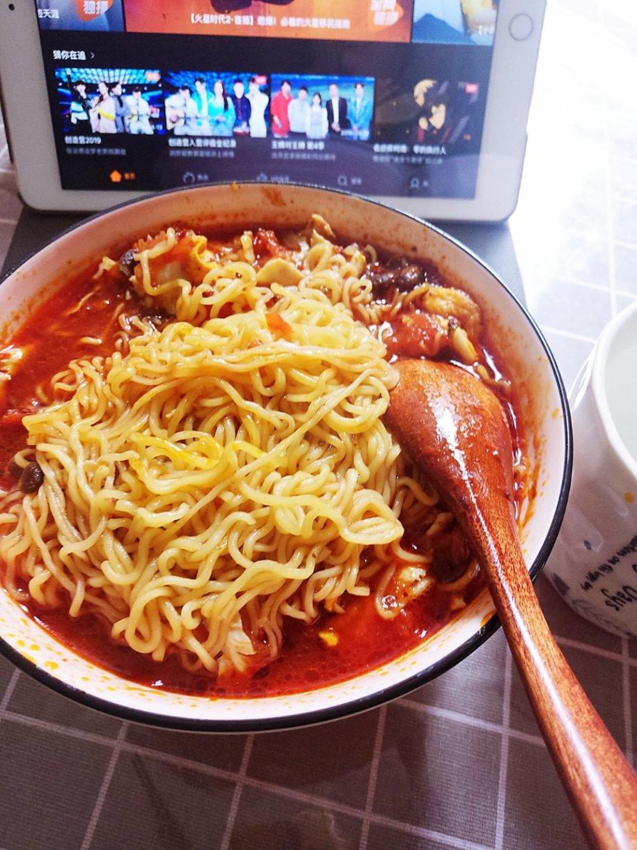咕哩咕哩cc做的张云雷式煮泡面