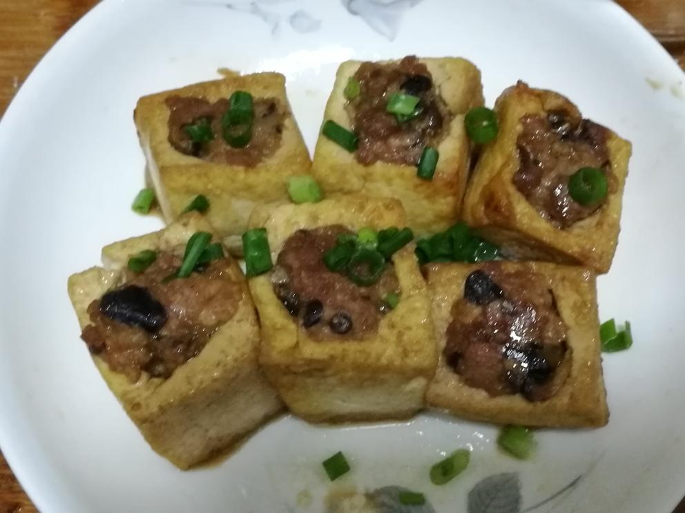 外酥里嫩酿豆腐